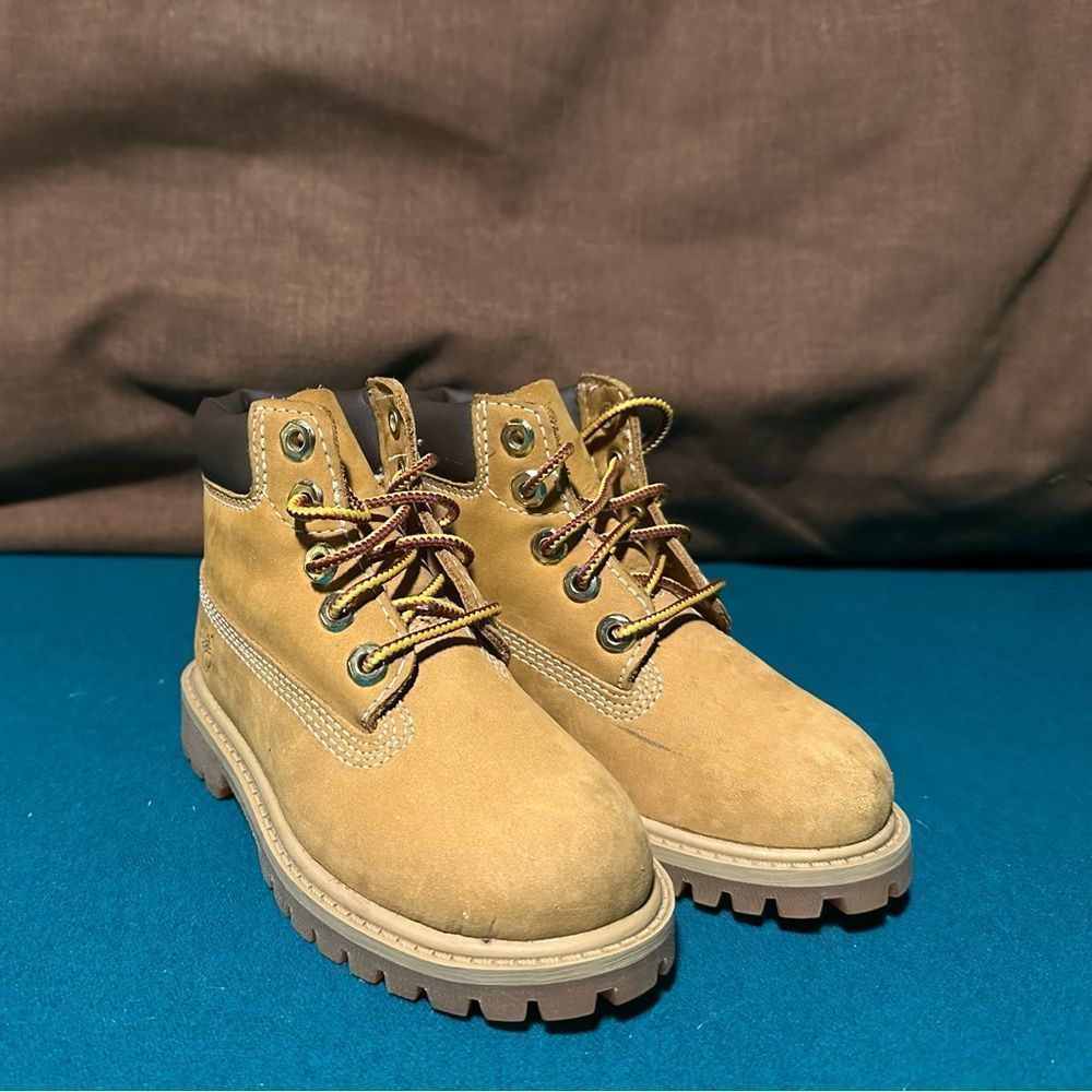 Timberland Boots - Picture 4 of 5